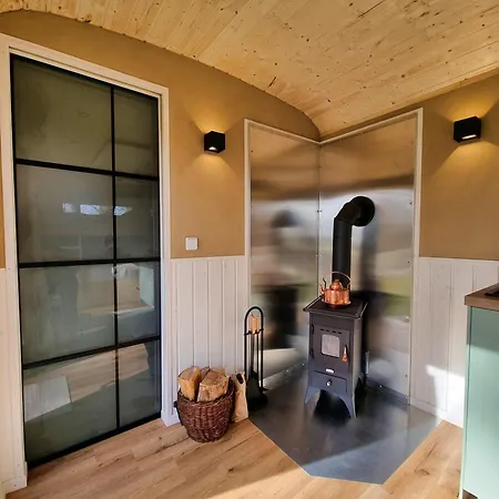 Auszeit In Stilvollem Tiny House Elsdorf